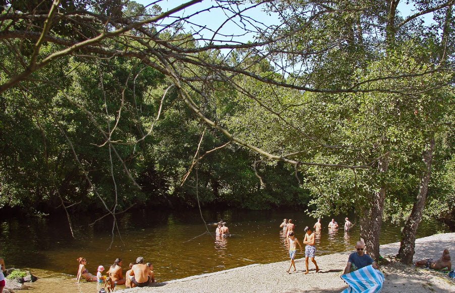 Praia Fluvial de Nandufe, Portugal